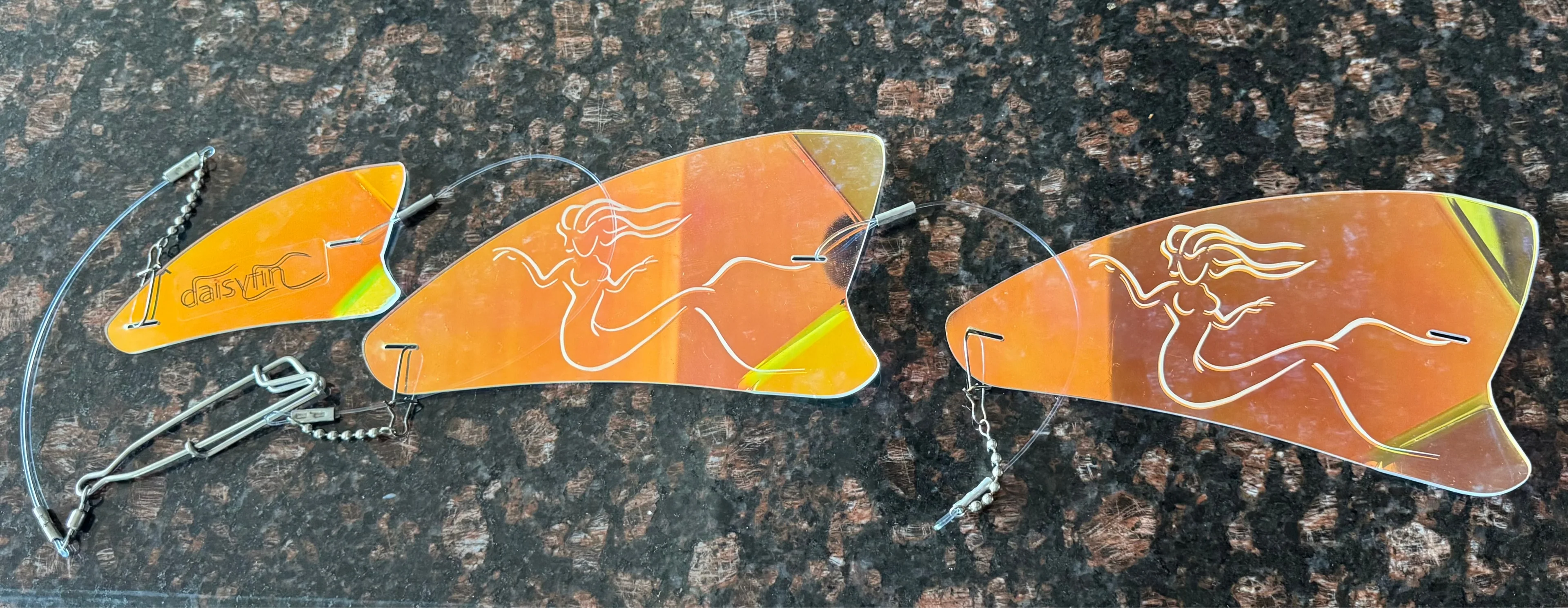 Daisy Fin flasher – front view